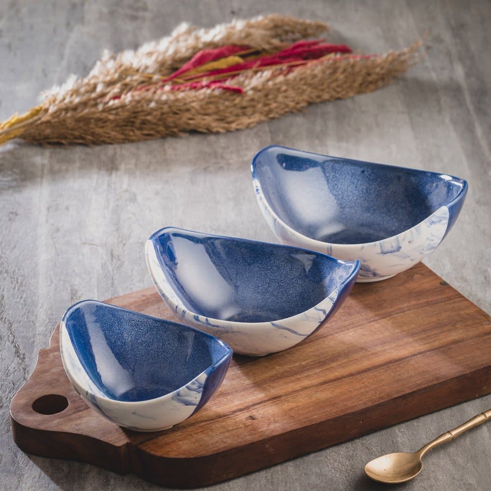 HS HINDUSTANI SAUDAGAR Hand Painted Ceramic Hand Dual Glazed Boat Shape Multipurpose Serving Bowl , Set of 3
