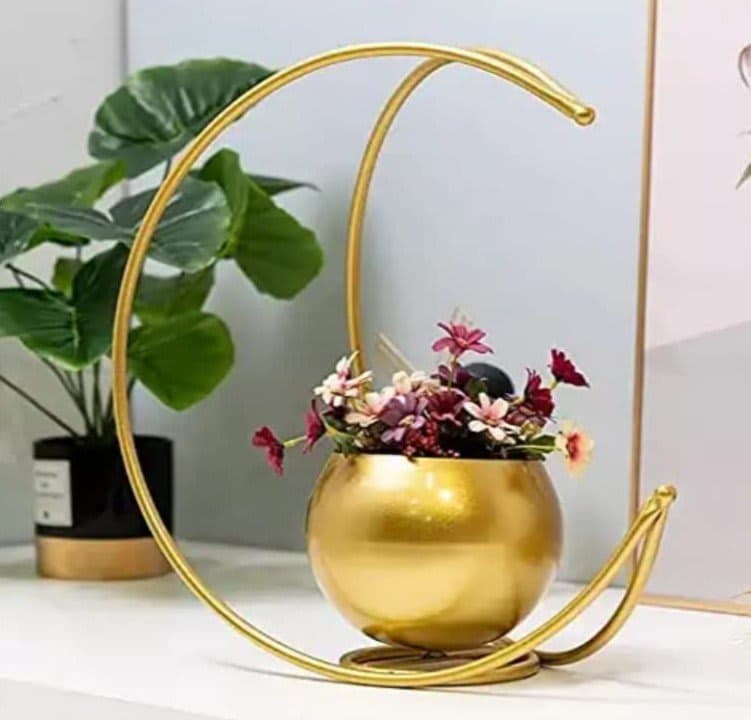 Designer Moon Shape Vase Gold Metal Moon Shape Flower Pot (Size: 24X24)