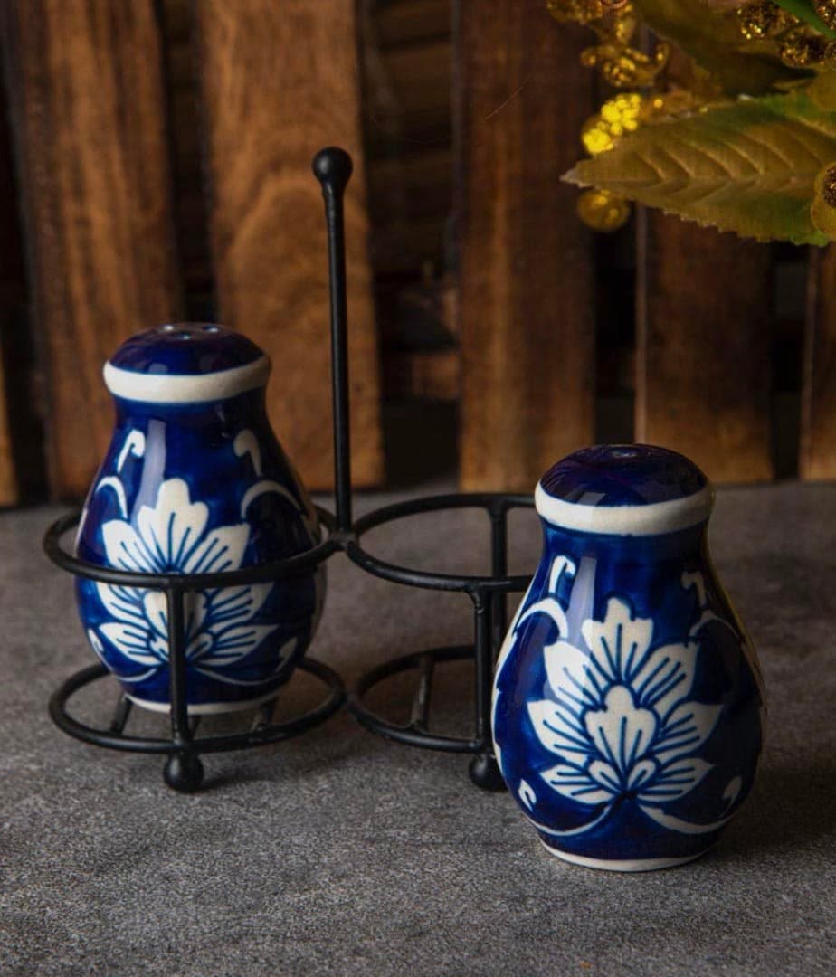 HS HINDUSTANI SAUDAGAR Ceramic Handpainted Salt & Pepper Dispenser Set with Iron Stand (Blue)
