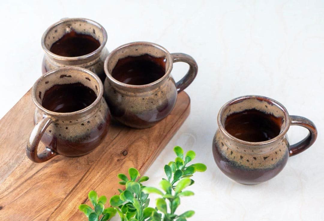 HS HINDUSTANI SAUDAGAR Ceramic Handcrafted Dual Glazed Brown Studio Pottery Tea / Coffee Mug Set of 4 ,180 ML ( Microwave & Dishwasher Safe)